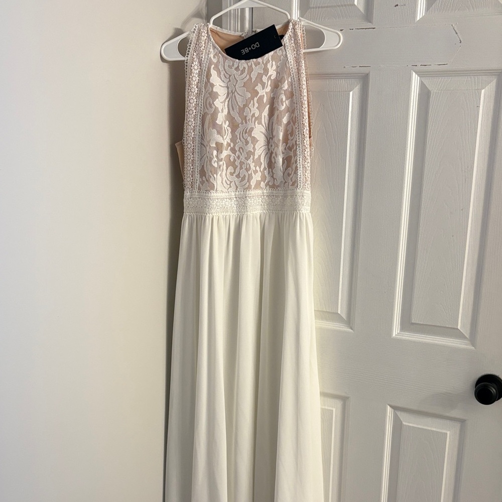 Elegant White Lace Dress